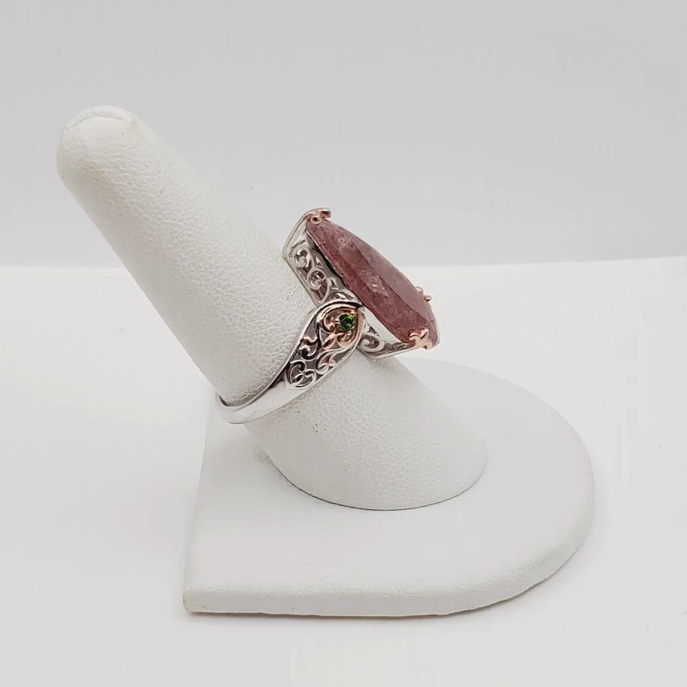 10 Carat Tanzanian Natronite & Chrome Diopside Rose Gold | Sterling Silver Ring
